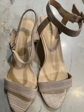 Nine West Beige Croc-Embossed Ankle-Strap 2.5 chunky Heels